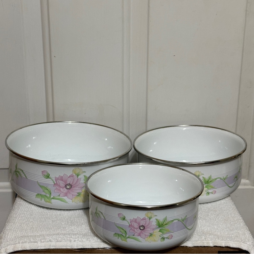Vintage Kobe Kitchen‎ Bowls Floral Pattern Enamel Metal Mixing Nesting Bowls